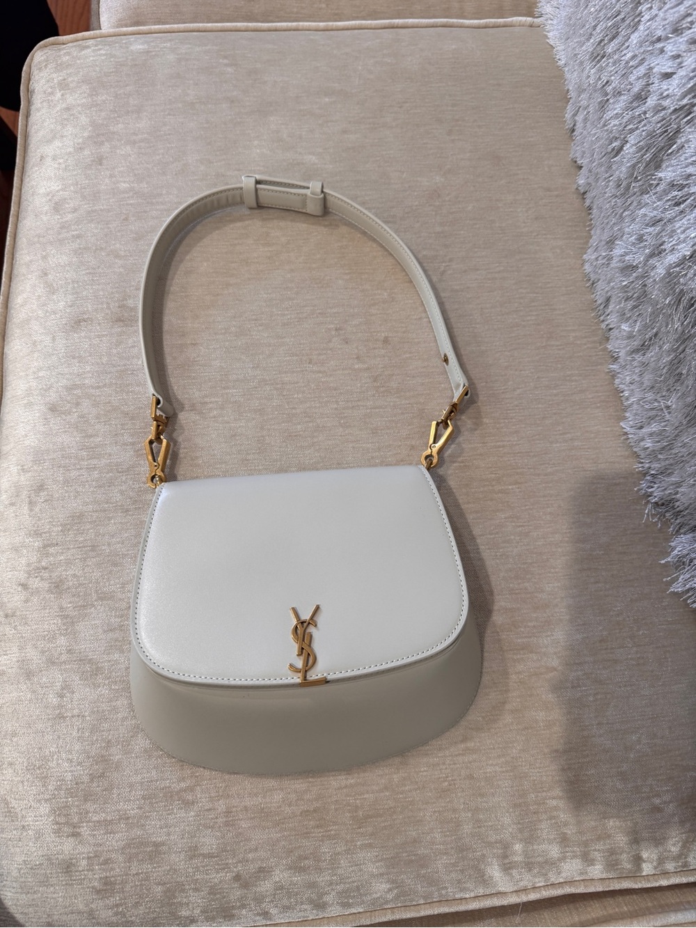 Voltaire Shoulder Bag in Smooth Leather